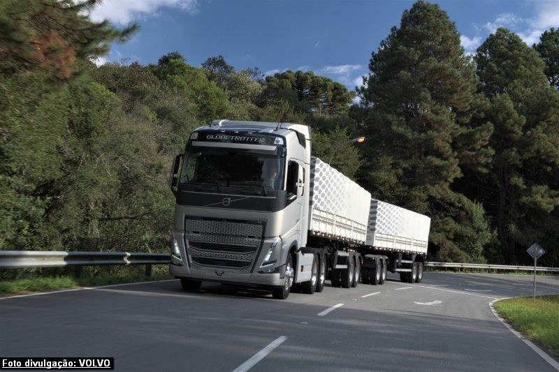 Caminhões continuam ditando o ritmo na indústria automobilística