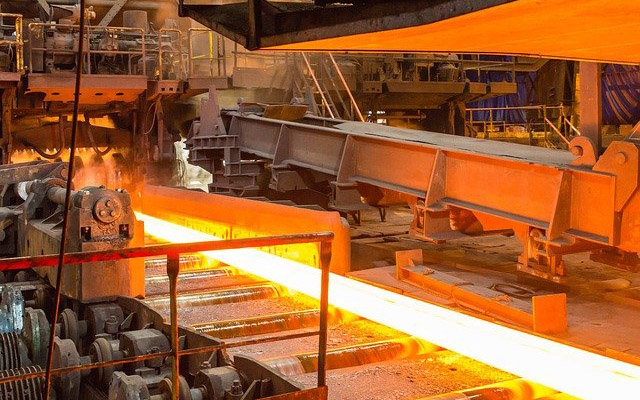 Produção mundial de aço registra queda na produção