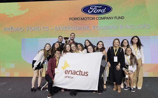 Apoio da Ford Fund a universitários