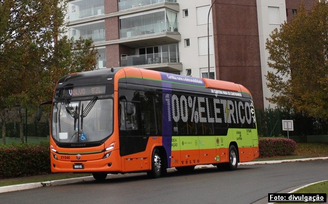 Ônibus elétrico em operação no Brasil