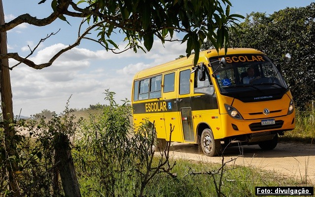 Melhora o desempenho do setor de Ônibus