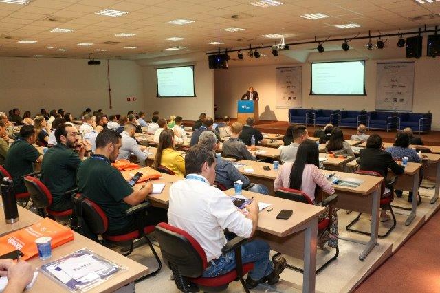 WORKSHOP SOBRE GALVANIZAÇÃO A FOGO NO IPT/SP