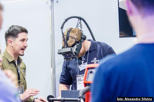 Quatro dias de muitos negócios