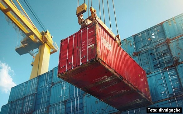 Manaus (AM) é o líder de importações no Brasil em 2025