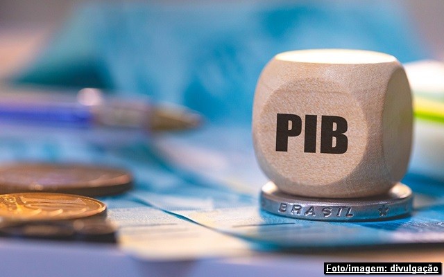 Escassez de crédito impede avanço do PIB, aponta consultoria
