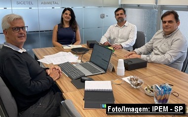 Laboratório voltado para avaliação de produtos metálicos